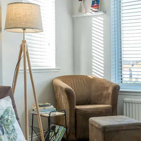 Madika Homes - Contractor Stays Near Edgware Tube Station With Free Parking